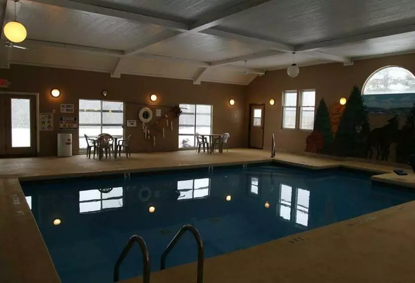 ホテル Gray Wolf Lodge