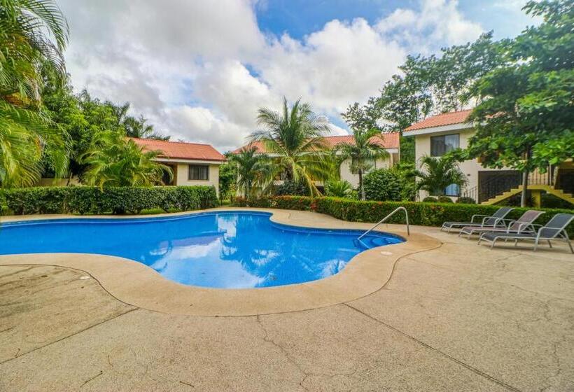 هتل Dulce La Colina 8002