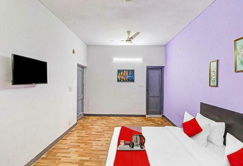 فندق The Town House Jps Near Live Well Pharmacy