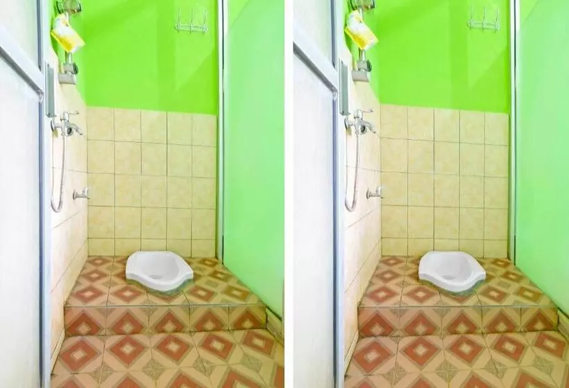 Spot On 91357 Hotel Mulyo