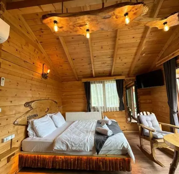 ホテル Zifona Bungalov