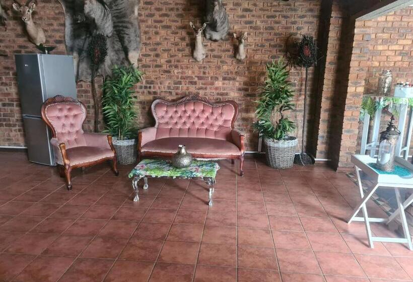 膳宿费 Royal Villa Guesthouse