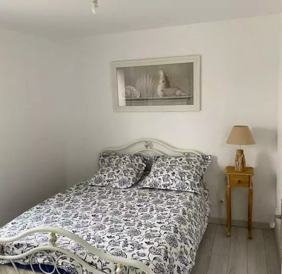 Aamiaismajoitus (B&B) Chambre D Hôtes Près De La Plage