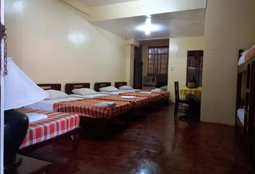 Aamiaismajoitus (B&B) Rf Aniceto Mansion