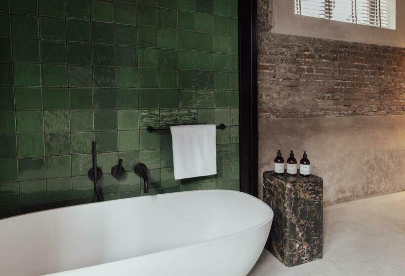 Hotel Cousins Boutique