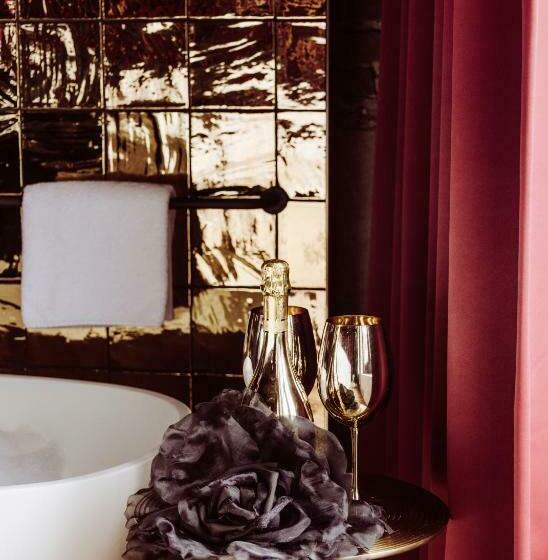 Hotel Cousins Boutique