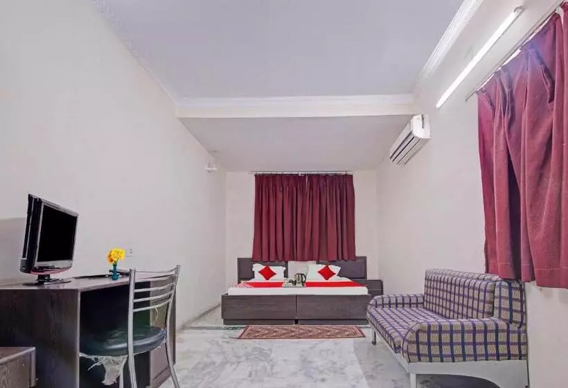 هتل O Oxy Safari Residency
