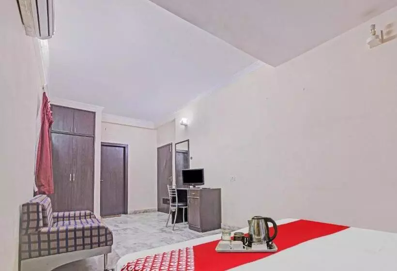 هتل O Oxy Safari Residency