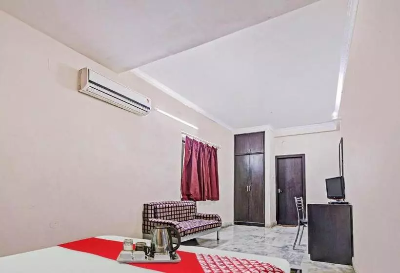 هتل O Oxy Safari Residency