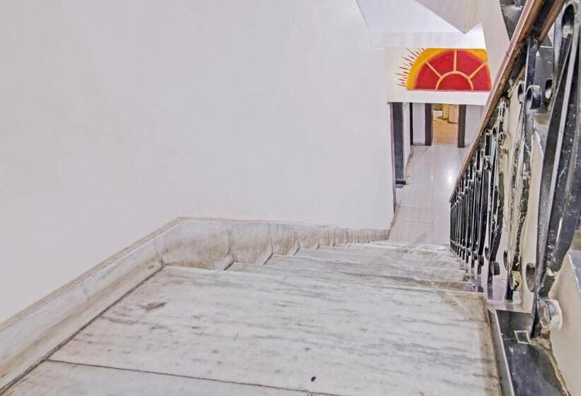 Hotel O Oxy Safari Residency