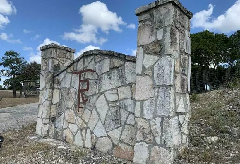 ペンション Tabasco Ranch   The Overlook