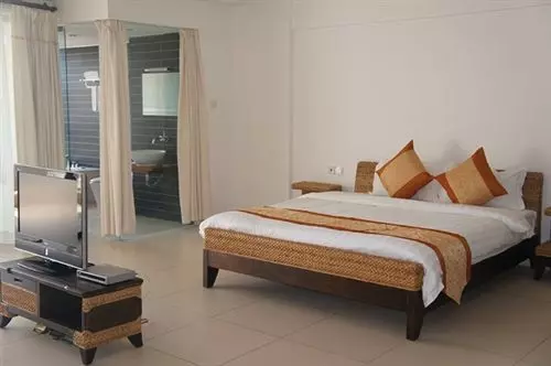 Heaven 18 Degrees Blue Holiday Apartment