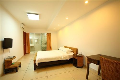 Heaven 18 Degrees Blue Holiday Apartment