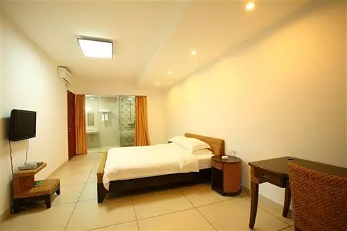 Heaven 18 Degrees Blue Holiday Apartment