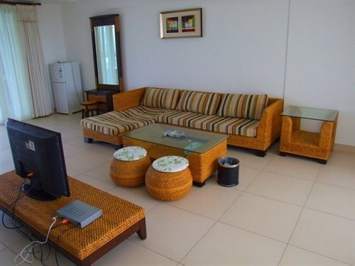 Heaven 18 Degrees Blue Holiday Apartment