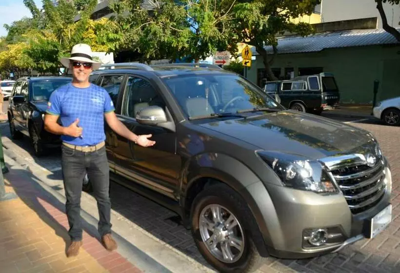 Aamiaismajoitus (B&B) Villa 97 Guayaquil Suites Y Habitaciones Económicas Cerca Del Aeropuerto