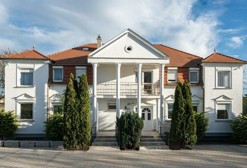 Nocleg ze śniadaniem Villa Lilith Smart