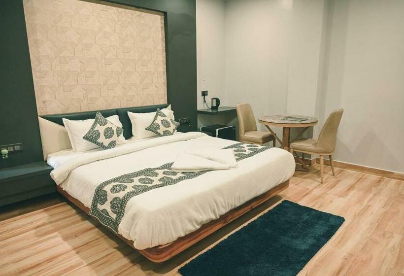 فندق Empire Regency