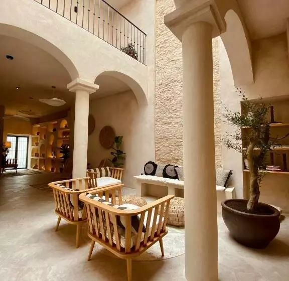 Hotelli Victoria   By ático73