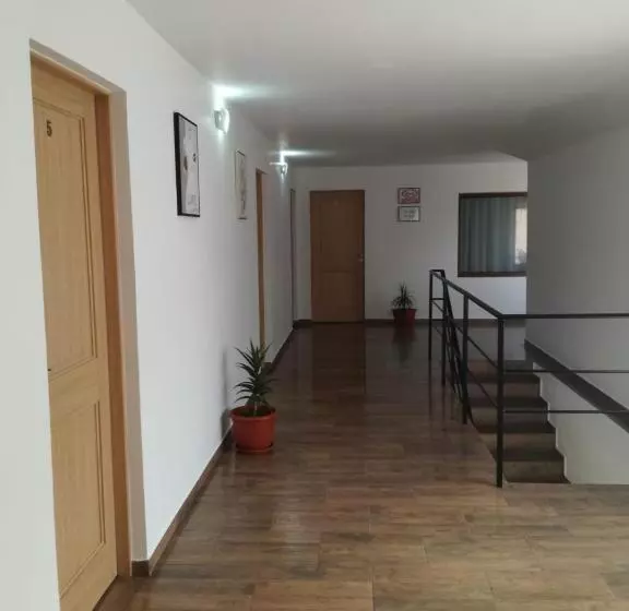 Majatalo Casa Adelin