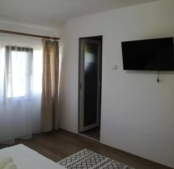 Majatalo Casa Adelin