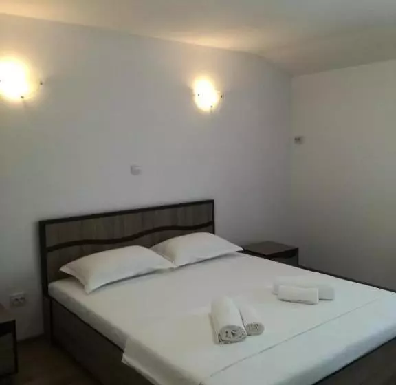 Majatalo Casa Adelin