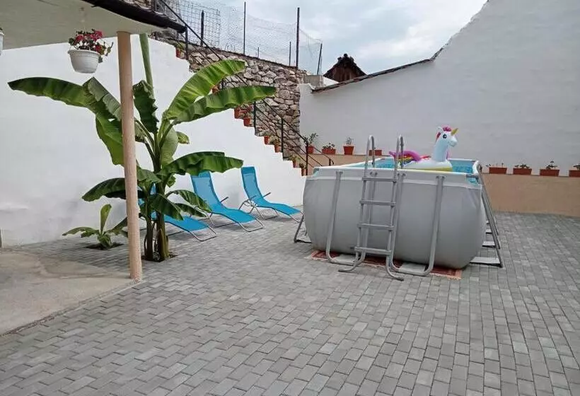 Majatalo Casa Adelin