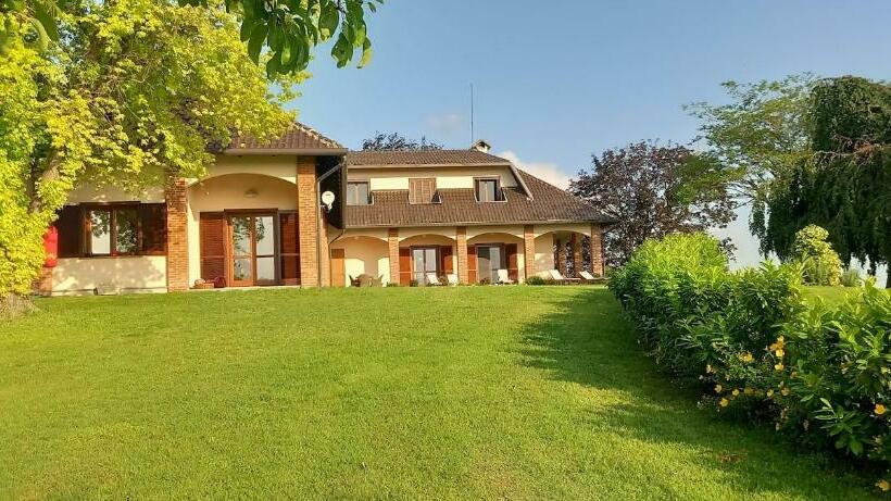 مبيت وإفطار Villa Pieve