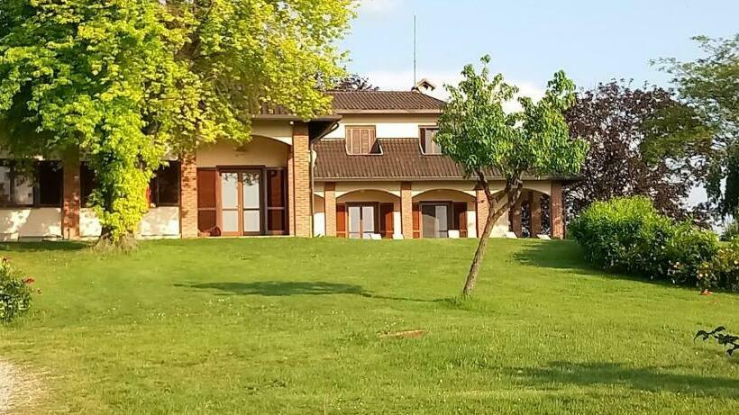 مبيت وإفطار Villa Pieve
