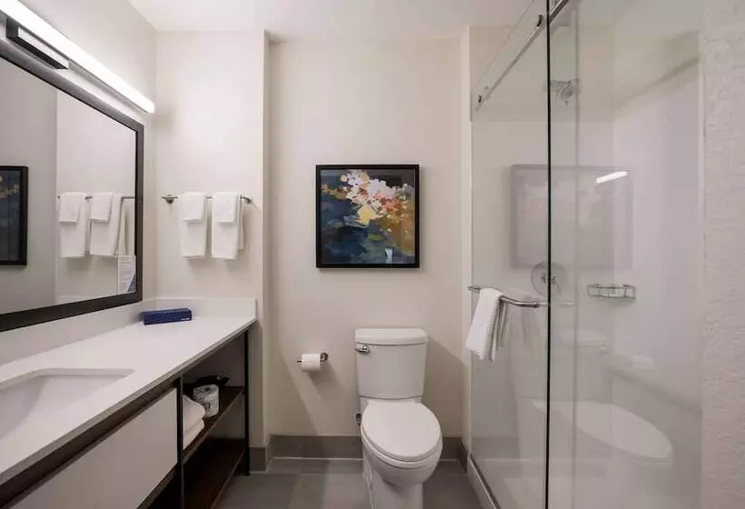 ホテル Everhome Suites Corona