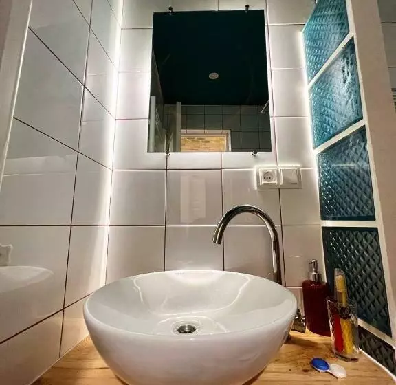 پانسیون Communa Guesthouse