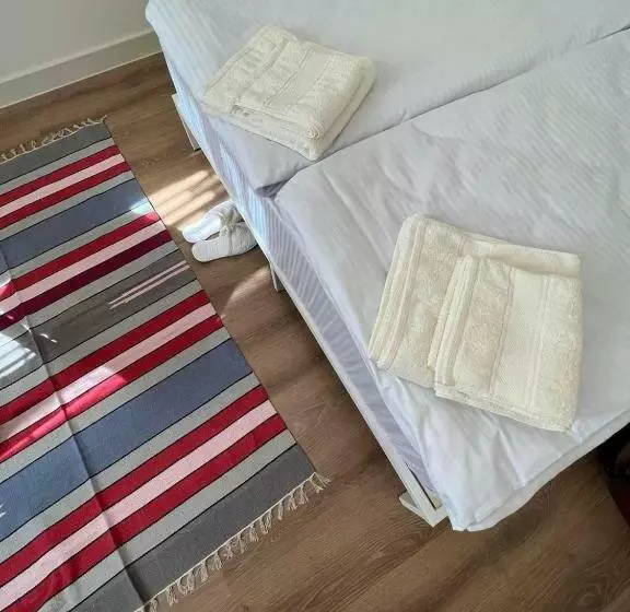 پانسیون Communa Guesthouse