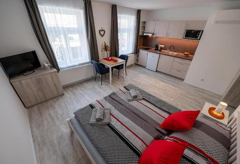 פנסיון Penzion Kamenný Dvůr