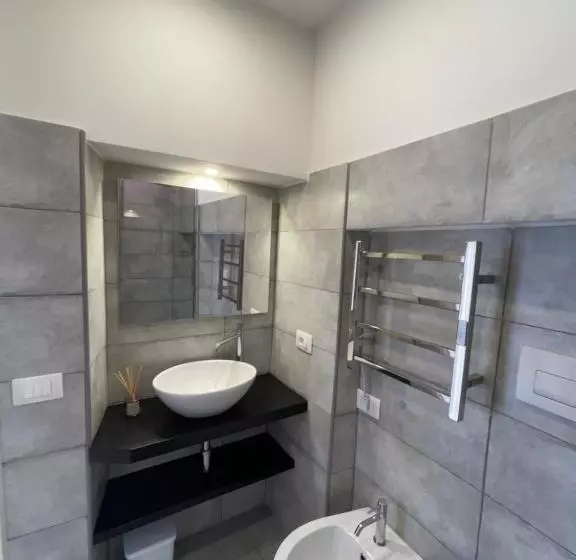 Aamiaismajoitus (B&B) Off House Borgo Suite, Nettuno   2025 Giubileo