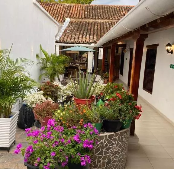 ホテル Plaza Bolivar Mompox Ubicado En El Centro Histórico Con Parqueadero Interno