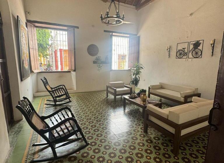 هتل Plaza Bolivar Mompox Ubicado En El Centro Histórico Con Parqueadero Interno