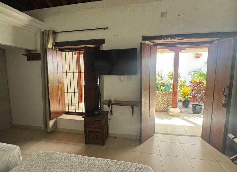 هتل Plaza Bolivar Mompox Ubicado En El Centro Histórico Con Parqueadero Interno