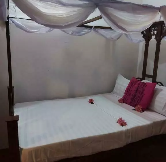 پانسیون Jacob S Inn Jambiani