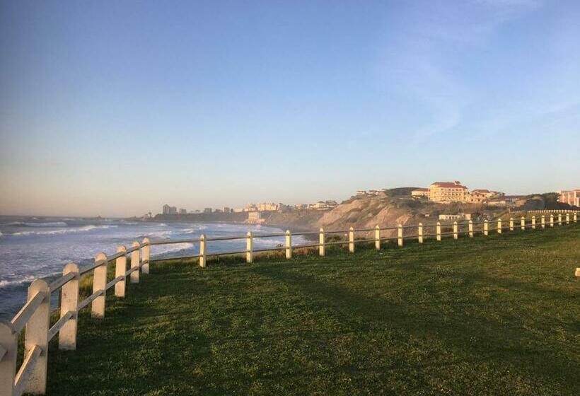 Studio Sur La Plage Vue Mer Piscine Biarritz