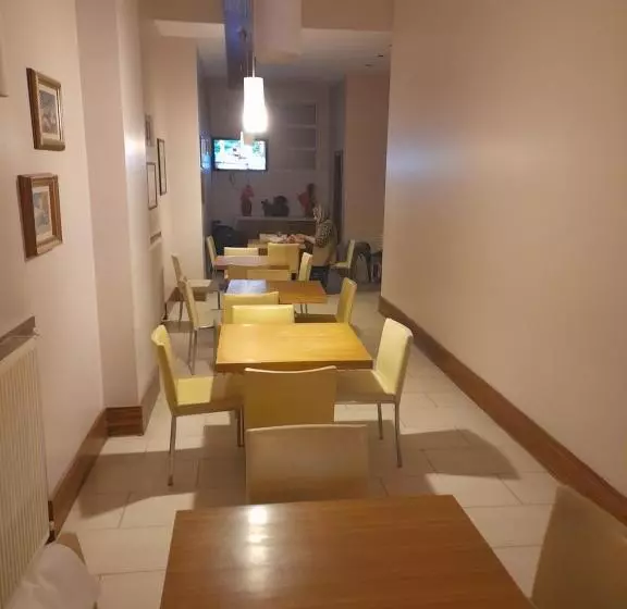 هتل کپسول Koc Otel Besiktas