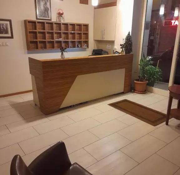 هتل کپسول Koc Otel Besiktas
