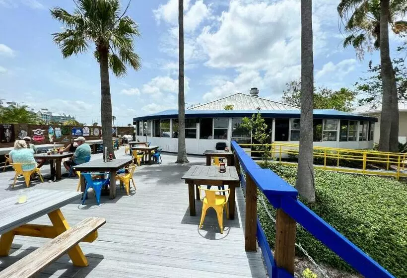 Little Harbor #205 The Place To Stay