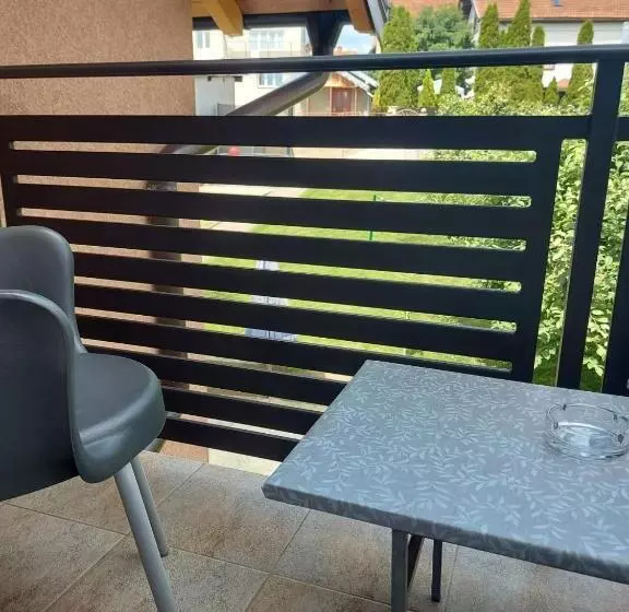 پانسیون Apartmani Malina