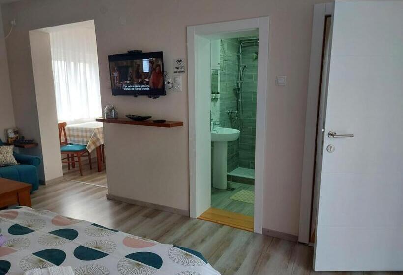 پانسیون Apartmani Malina