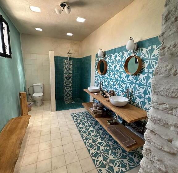 客栈  Atlantis 12, Maison d'hôtes et d'art