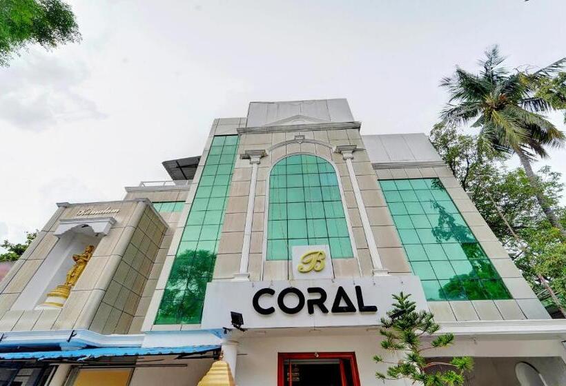 호텔 Treebo B Coral, 2 Km From Promenade Beach