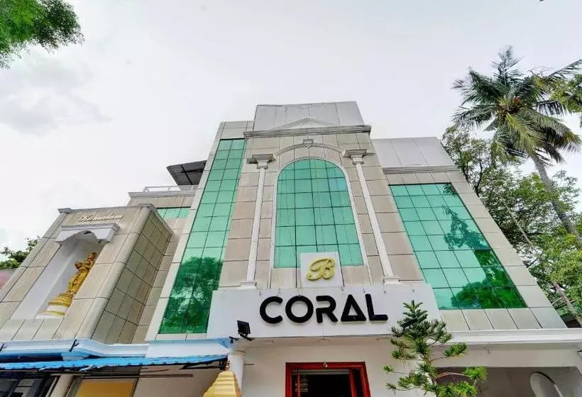 هتل Treebo B Coral, 2 Km From Promenade Beach
