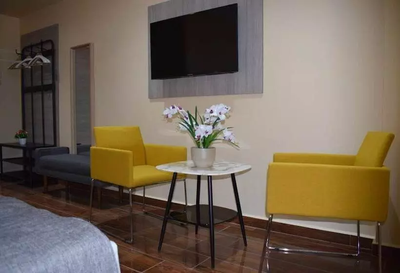هتل Hôtel Zinou Zm