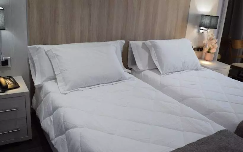 هتل Hôtel Zinou Zm