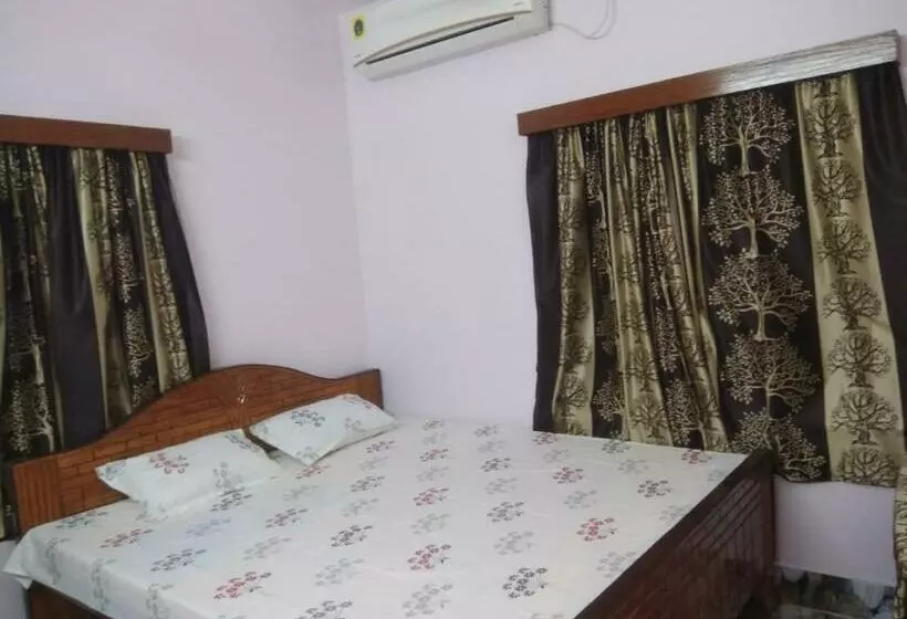 ホテル Roy Guest House